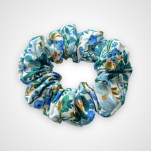Load image into Gallery viewer, Garden Party Scrunchie