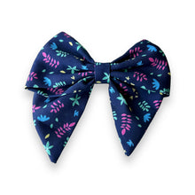 Load image into Gallery viewer, Simply Botanic Sailors Bow