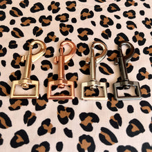 Load image into Gallery viewer, Blush Leopard Leash