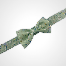 Load image into Gallery viewer, Morning Daisy Bow Tie