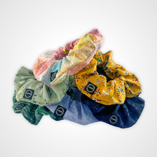 Load image into Gallery viewer, Paw-some Scrunchie
