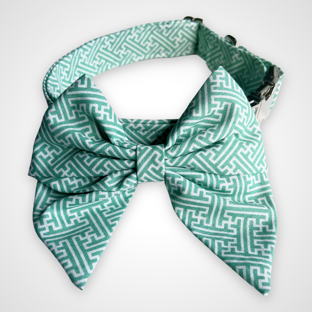 Hedge Maze Sailors Bow