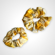 Load image into Gallery viewer, Sun Kissed Scrunchie
