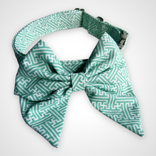 Load image into Gallery viewer, Hedge Maze Sailors Bow
