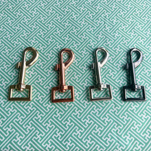 Load image into Gallery viewer, Hedge Maze Leash
