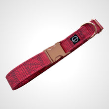Load image into Gallery viewer, Cranberry Cable Collar
