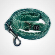 Load image into Gallery viewer, Forest Leaves Leash
