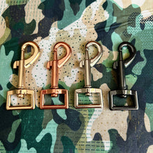 Load image into Gallery viewer, Woodland Disguise Leash
