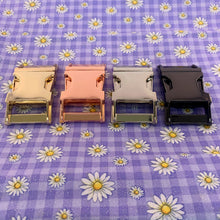 Load image into Gallery viewer, Gingham Daisy Leash
