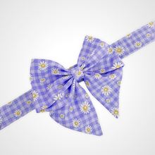 Load image into Gallery viewer, Gingham Daisy Sailors Bow

