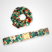 Load image into Gallery viewer, Botanic Bloom Scrunchie
